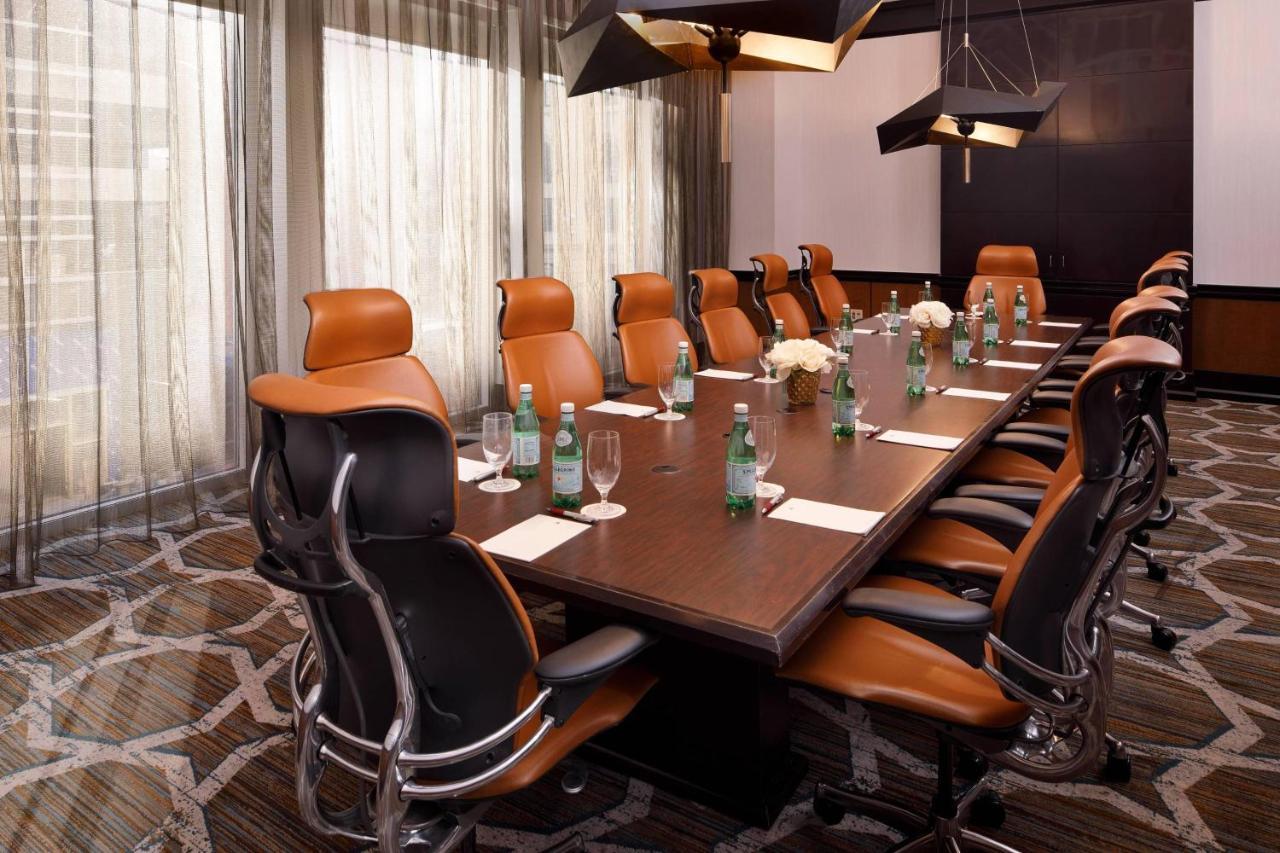 Louisville Marriott Downtown Bagian luar foto