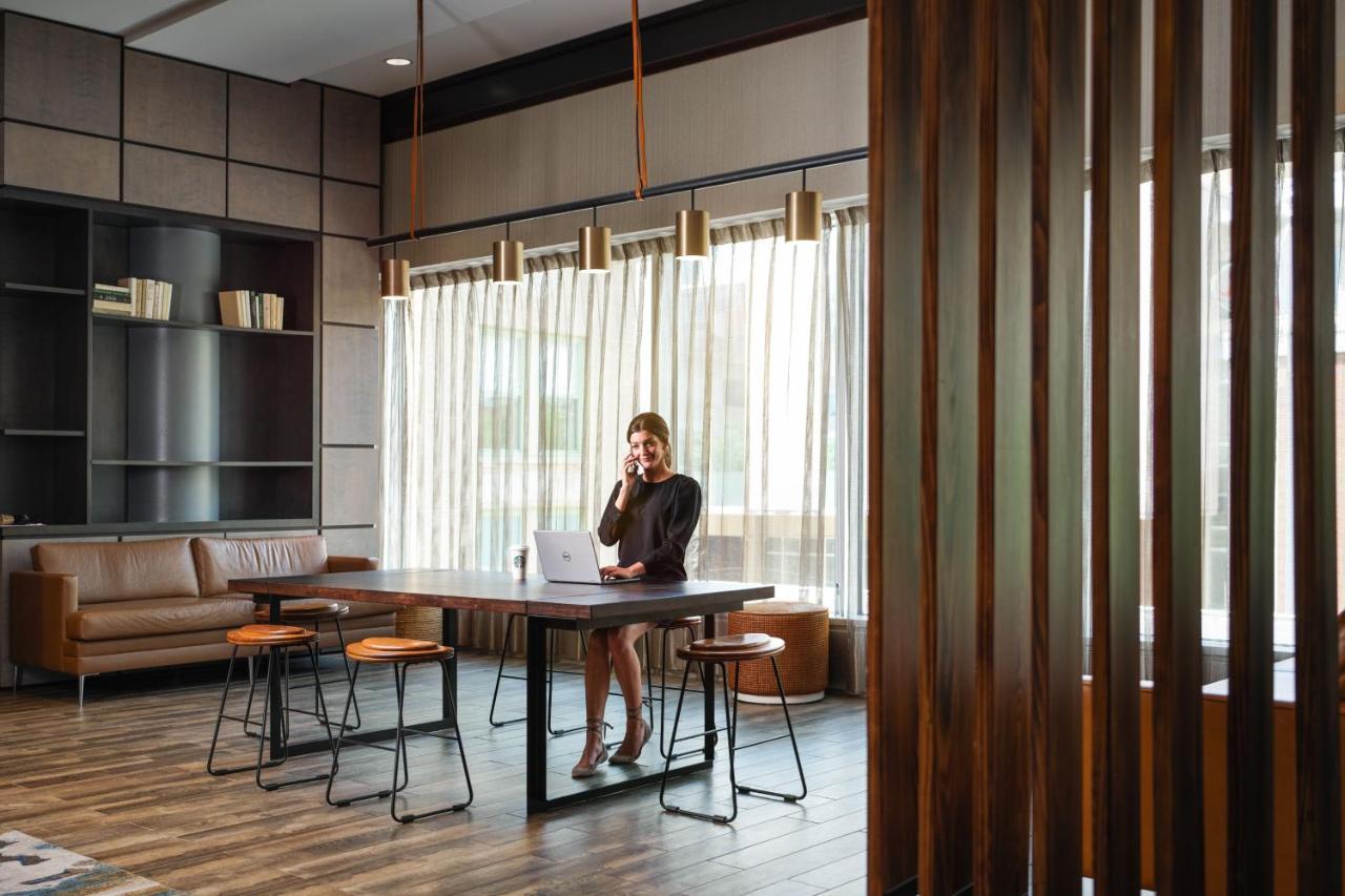 Louisville Marriott Downtown Bagian luar foto