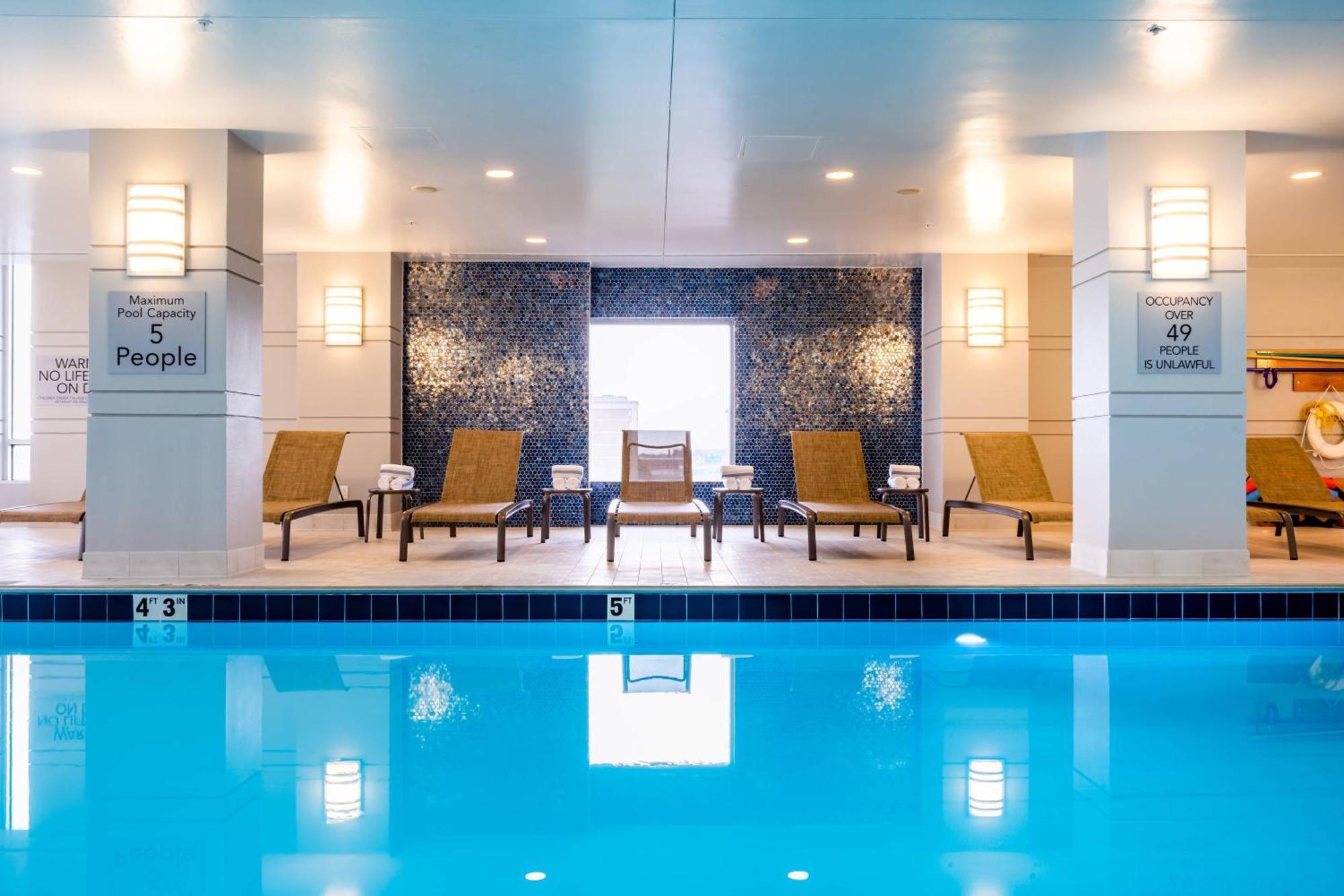 Louisville Marriott Downtown Bagian luar foto