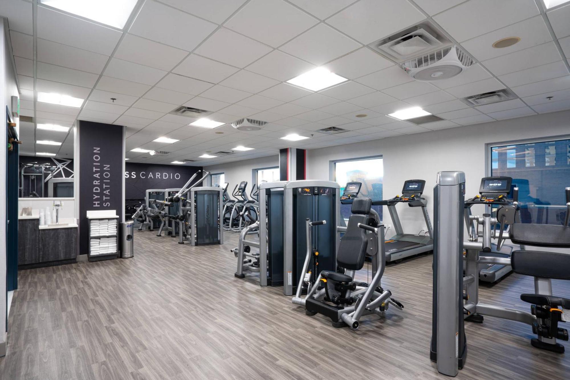Louisville Marriott Downtown Bagian luar foto